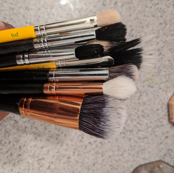 Brush Set - Picture 2 of 4